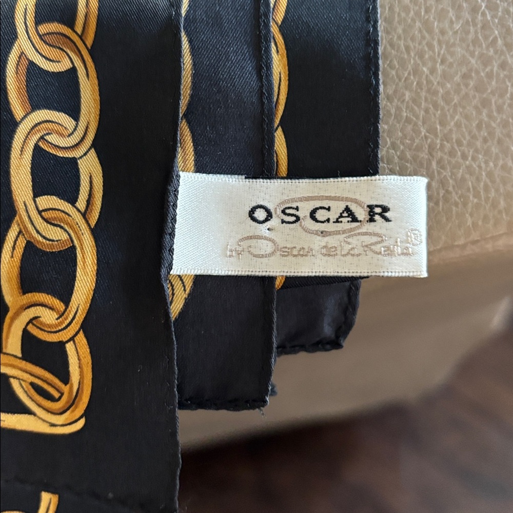 Oscar de la Renta Black and Gold Silk Scarf